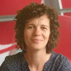 Adela Gavozdea