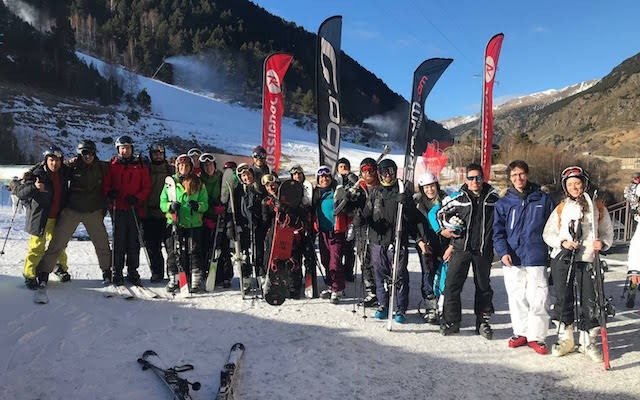 Students and alumni on the ski slopes in Andorra